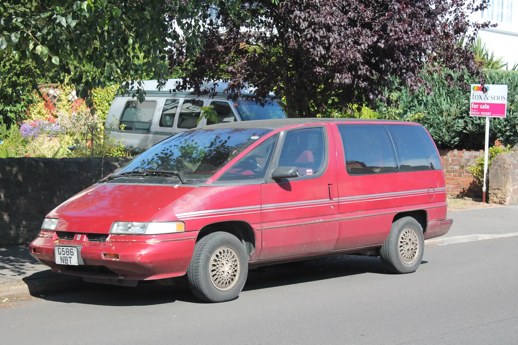 First-generation Oldsmobile Silhouette minivan